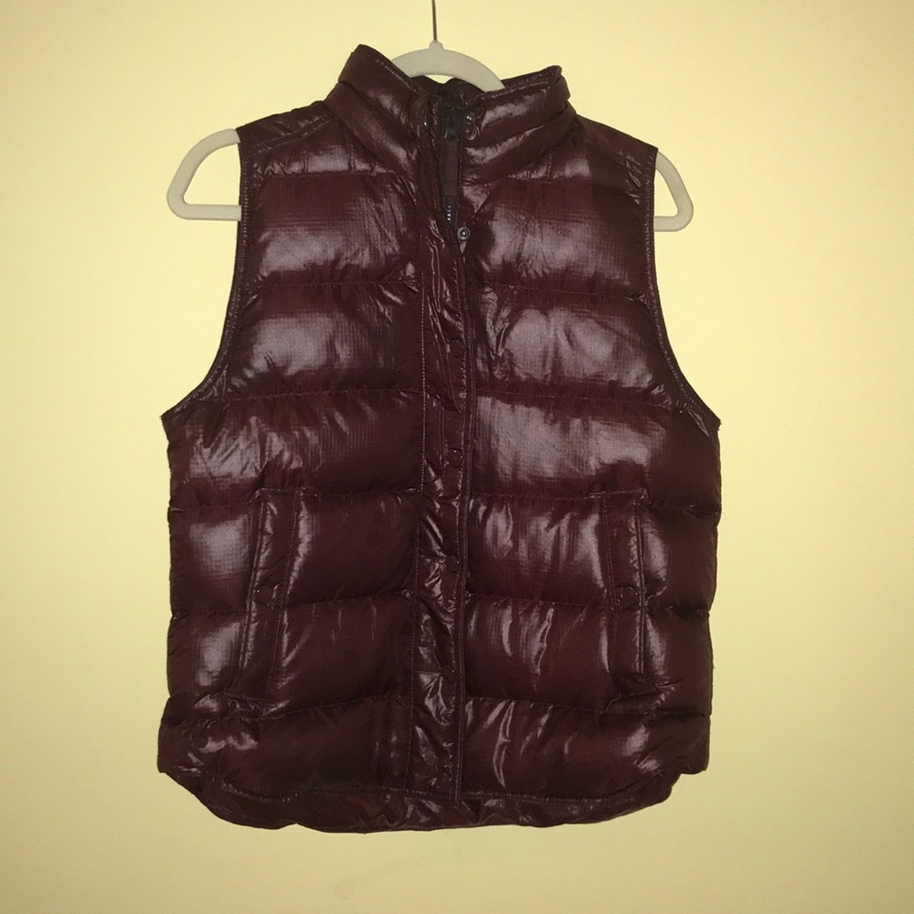 J crew maroon vest